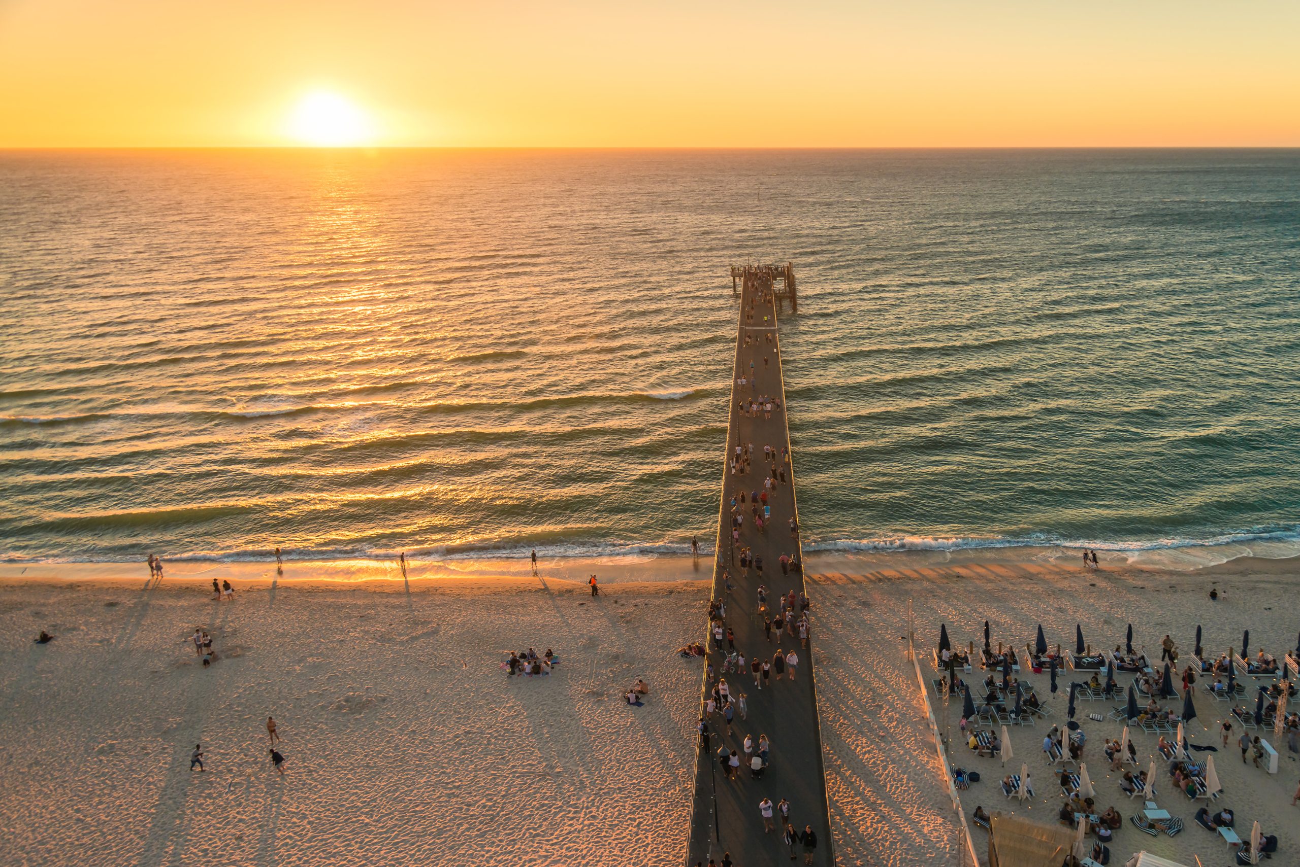 Holiday & Corporate AccomodationGlenelg Beach Apartments